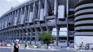 NUEVA IMAGEN. El Bernabéu cambiará su aspecto de forma total en los próximos años.
