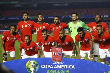 Lado B: belleza y color en el debut de Chile en Copa América