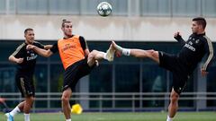 Hazard, Bale y Jovic, en el entrenamiento del Real Madrid