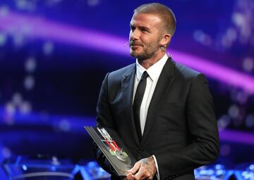 David Beckham ha sido galardonado con el Premio Presidente de la UEFA. El exmadridista recibió el premio de manos de Alexander Ceferin.