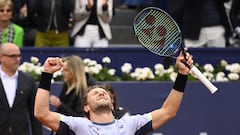 Norway's Casper Ruud celebrates beating Greece's Stefanos Tsitsipas during the ATP Barcelona Open "Conde de Godo" tennis tournament singles final match at the Real Club de Tenis in Barcelona, on April 21, 2024. (Photo by Josep LAGO / AFP)