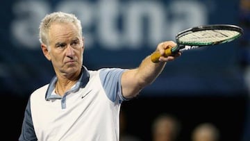 John McEnroe compara el desempeño de Nadal y Djokovic