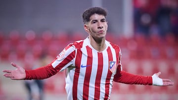 Rayane celebra el gol con el Atlético Madrileño al Eldense.