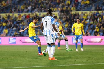 Momento en el que Pejiño chuta para marcarle un golazo al Málaga el pasado sábado. 