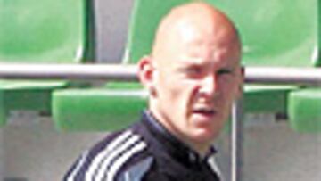 <b>RECUPERACIÓN. </b>Gravesen caminó ayer.