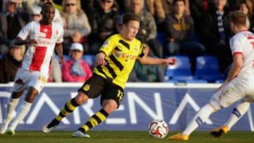 ALEMANIA: Felix Passlack es mediocampista y juega para el gigante Borussia Dortmund.
