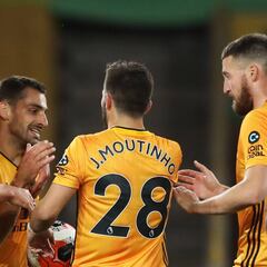 Raúl Jiménez asistió en la victoria de Wolves y ya son sextos en la Premier League