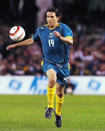 Pese a criarse en Italia, donde desarrolló su carrera futbolista, decidió representar al país donde nació: Australia. Solamente disputó seis partidos con los 'socceroos'.