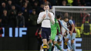 Soccer Football - Premier League - Burnley v Everton - Turf Moor, Burnley, Britain - April 6, 2022 Everton's Jarrad Branthwaite reacts after the match REUTERS/Craig Brough EDITORIAL USE ONLY. No use with unauthorized audio, video, data, fixture lists
