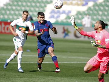 Correa ante Gazzaniga. 
 