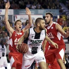 Un triple de Mallet da el triunfo al FIATC Joventut en Manresa