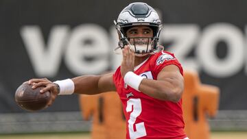 Tras la llegada del entrenador en jefe Nick Sirianni, los Eagles se han movido con la idea de que no regresará Carson Wentz a los controles.