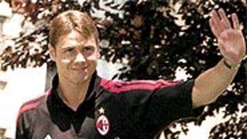 <B>EL ESPERADO</B>. La afición confía ciegamente en Redondo.