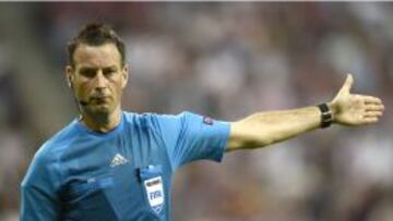 Clattenburg.