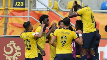 La selección de Jorge Célico, con goles de Cifuentes y Espinoza, se cuela entre las cuatro mejores del mundo en el torneo Sub-20 de Polonia.