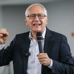 Ministro de Salud asegura que el aumento de camas UCI durante la pandemia fue un “negocio”