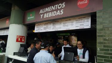 Este viernes regresó el ya tradicional Gran Premio de México, en donde varios aficionados se dieron cita al Autódromo Hermanos Rodríguez.