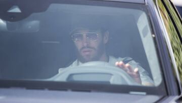 Sergio Ramos, a su llegada a un entrenamiento a Valdebebas.