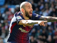 Soccer Football - La Liga Santander - Real Madrid vs FC Barcelona - Santiago Bernabeu, Madrid, Spain - December 23, 2017 Barcelona’s Aleix Vidal celebrates scoring their third goal REUTERS/Sergio Perez