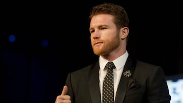 El campeón mundial del AMB, CMB y FIB corrió a los periodistas que acudieron al bautizo de Saúl Abdiel, ya que no habían sido invitados y era algo personal.