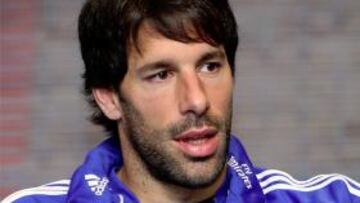 Uwe Seeler critica el flirteo de 'VanGol' con el Madrid