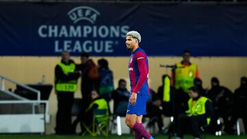 Araújo, el día que fue expulsado por Kovács en el Barça-PSG.