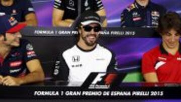 TR&Iacute;O DE ASES. Carlos Sainz, Fernando Alonso y Roberto Merhi durante la rueda de prensa de ayer en Montmel&oacute;, en la que coincidieron por vez primera.
 