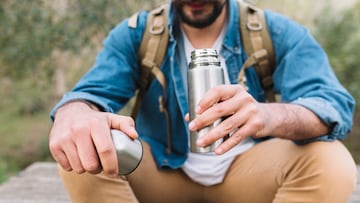 Miguel Assal, técnico de emergencias: “Está más limpio el tubo de escape que tu boca, lava tu termo de agua todos los días”