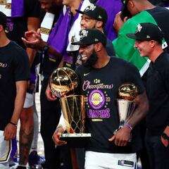 Subasta de tenis ‘Jumpman’ que usó LeBron James alcanzarían los 200 mil dólares