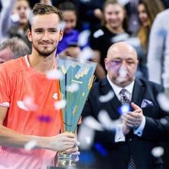Daniil Medvedev sigue en racha y se corona campeón en Sofía