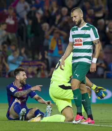 5-1. Messi celebró el quinto gol.