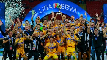 AME2540. GUADALAJARA (MÉXICO), 28/05/2023.- Jugadores de Tigres celebran hoy el campeonato del Clausura 2023 de la Liga MX tras vencer en la final al Guadalajara, en el Estadio Akron en Guadalajara, Jalisco (México). EFE/ Francisco Guasco