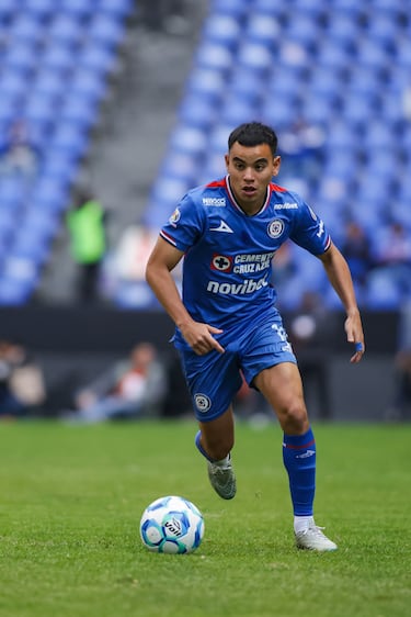 Cruz Azul derrota en su nueva casa al Atlas 