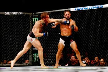 Campeón del peso pluma interino ante Chad Mendes (11/07/2015)