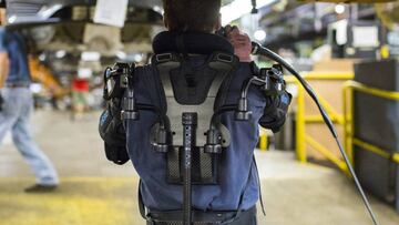 Exoesqueletos para trabajadores, Ford introduce el futuro en las cadenas de montaje