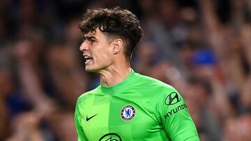 Kepa durante la tanda de penaltis frente al Aston Villa.