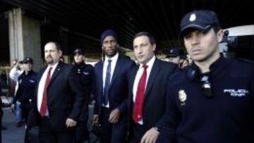 Drogba, a su llegada a Madrid con la expedici&oacute;n del Galatasaray.