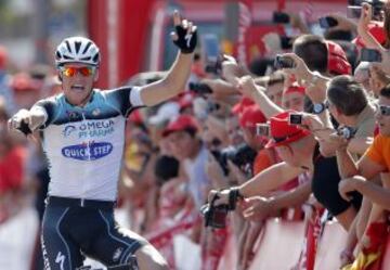 Séptima etapa entre Almendralejo y Mairena de Aljarafe. Stybar vencedor de la etapa.