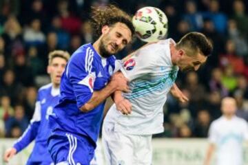 Eslovenia-San Marino. Andraz Kirm y Alessandro Della Valle.