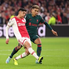 Rio Ferdinand se deshizo en elogios para Edson Álvarez