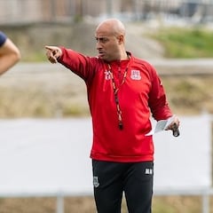 Mehdi Nafti: “Me encantaría que el Racing ascendiera”