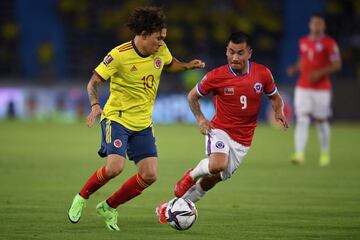 La Selección Colombia venció 3-1 a la Selección de Chile en el Metropolitano de Barranquilla por la fecha 10 de Eliminatorias Sudamericanas.