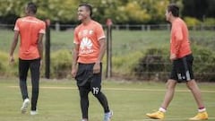 Gustavo Costas definió la nómina que enfrentará a Chicó