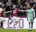 West Ham de Pellegrini logra sufrido triunfo frente a Arsenal