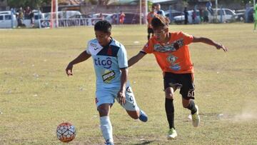 El Alianza perdió una racha de 42 encuentros sin conocer la derrota luego de caer 2-1 en tiempo de compensación ante un club que pelea por no descender.