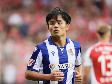 El futbolista nipón es feliz en la Real Sociedad, hace poco confesó que ha rechazado una jugosa oferta del fútbol saudí: "No me interesa. Lo más importante para mí desde niño ha sido jugar contra los mejores y con los mejores". 