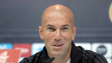 GRA101. MADRID, 30/09/2017.- El técnico francés del Real Madrid, Zinedine Zidane, durante la rueda de prensa ofrecida hoy tras la entrenamiento del equipo blanco en Valdebebas, previo al partido de mañana ante el Espanyol en el estadio Santiago Bernabéu. EFE/JJGuillen