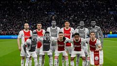The Ajax team with departures in black and white.