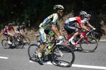 Alberto Contador en el ascenso a Col d'Aspin.