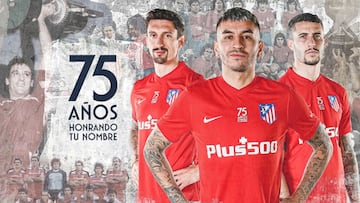 Savic, Correa y Hermoso, con la cuarta equipación del Atleti, con el escudo antiguo.